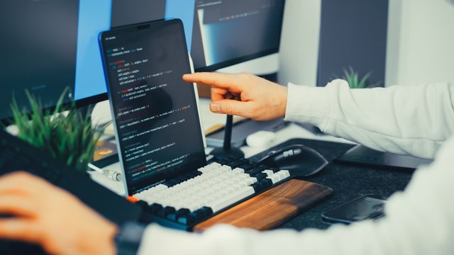 Cómo calcular el retorno de inversión de un software para clínicas